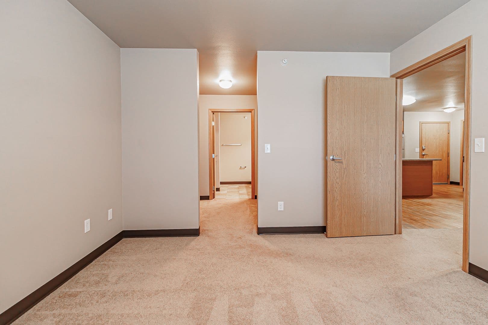 Dickinson Apartment: 1465 Roughrider Blvd