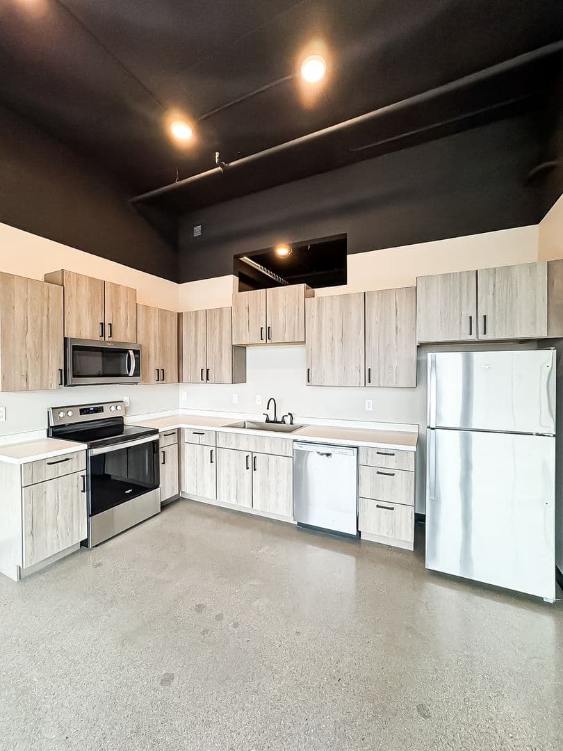 Fargo Apartment: 1919 N University Dr
