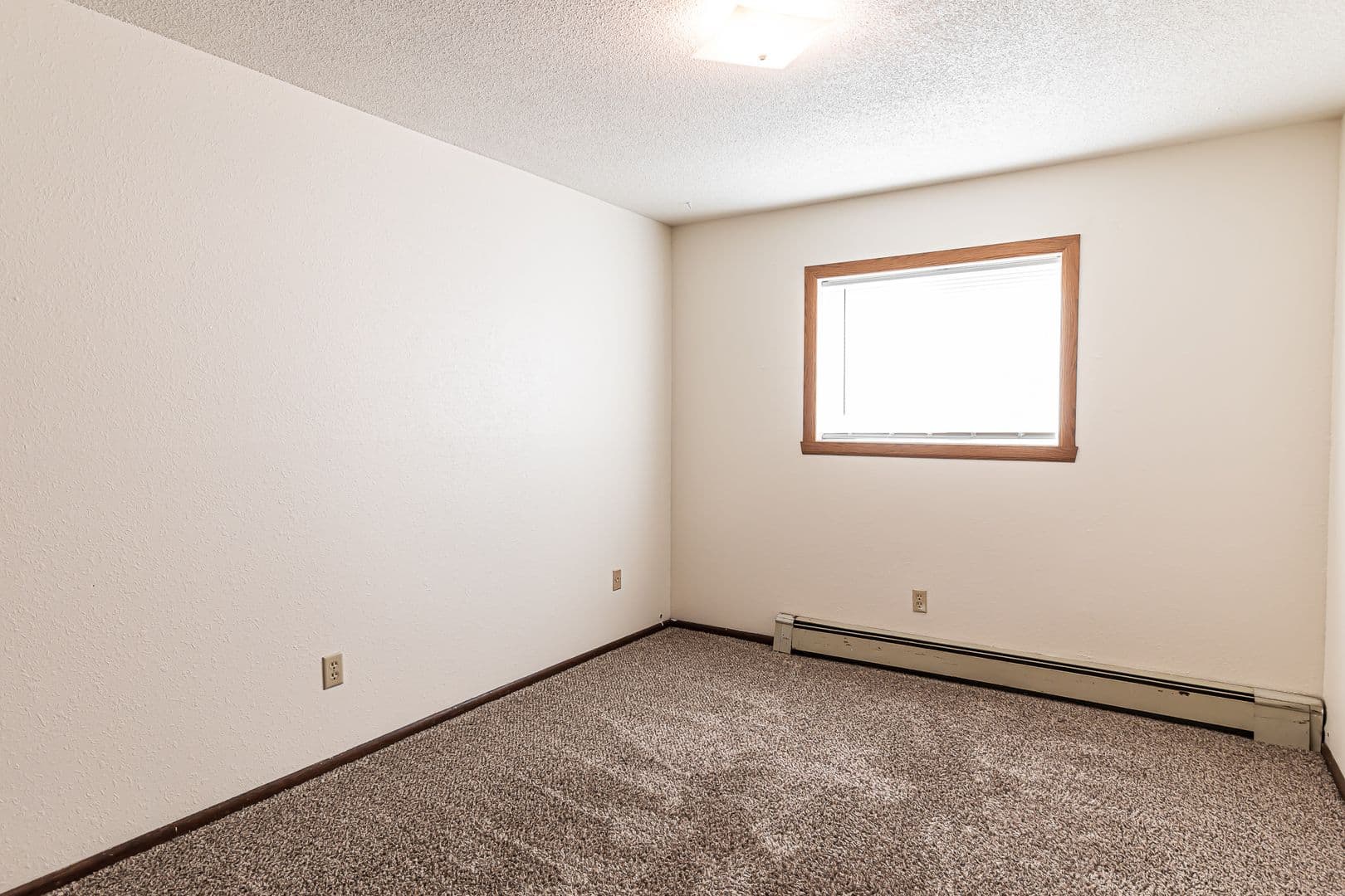 Fargo Apartment: 1120 16th St N