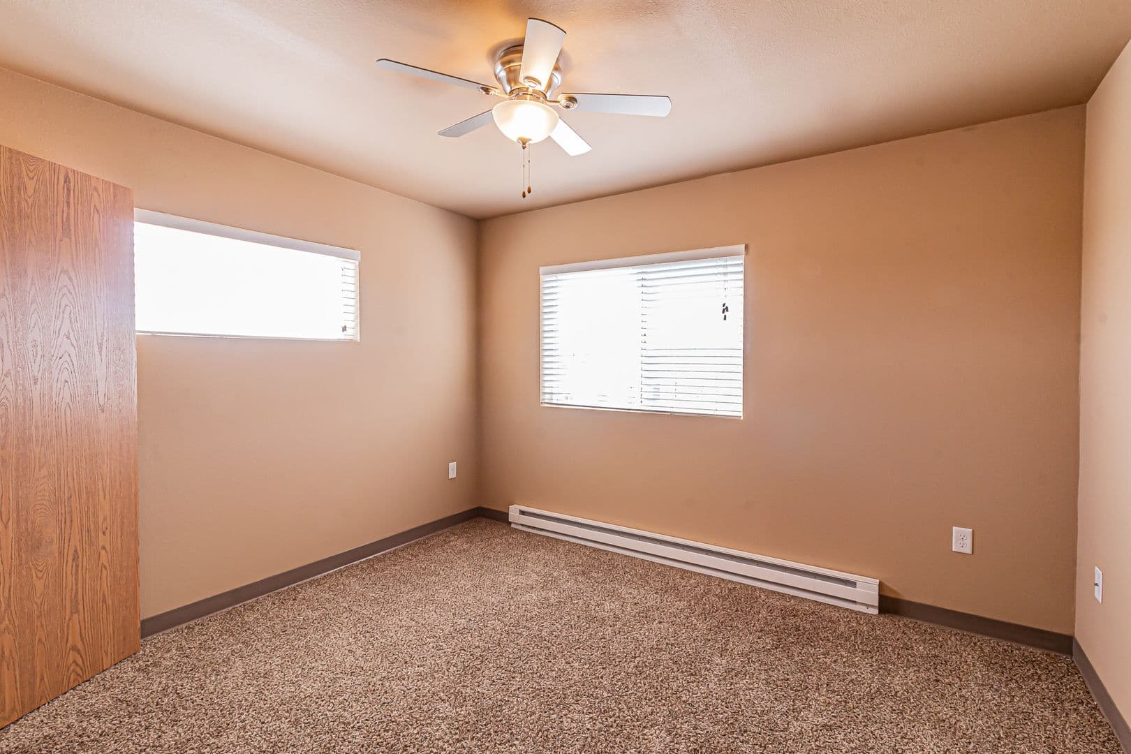 Dickinson Apartment: 4461 12th St W