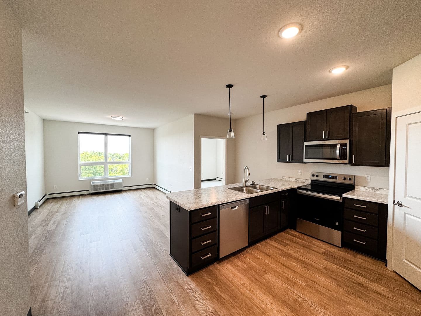 Fargo Apartment: 1758 12th Ave N