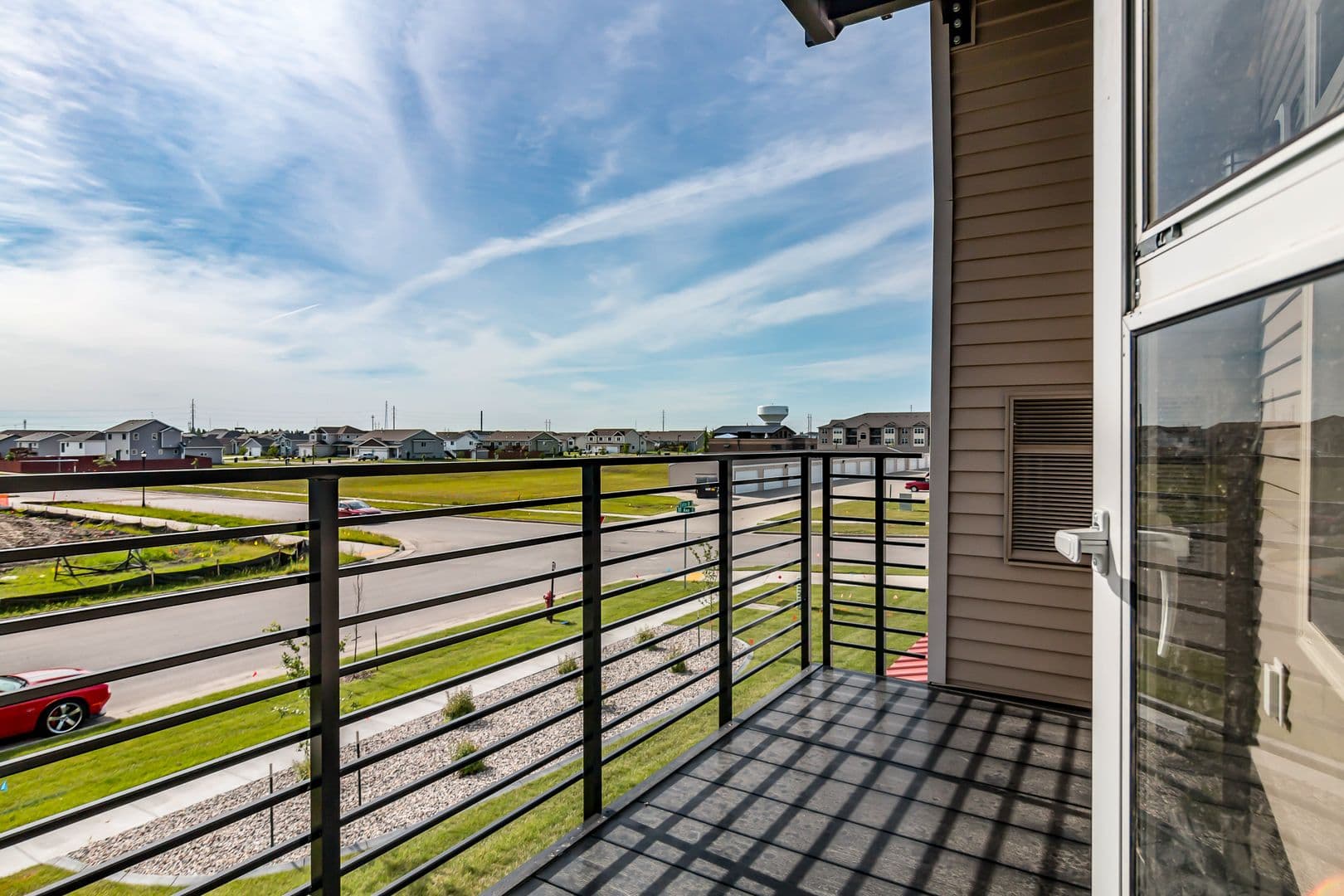 Fargo Apartment: 4400/ 4420 Calico Dr S