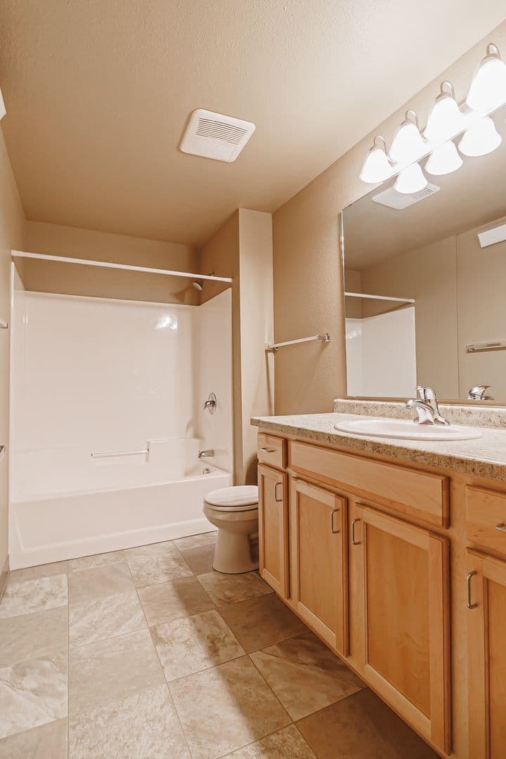 Dickinson Apartment: 4461 12th St W