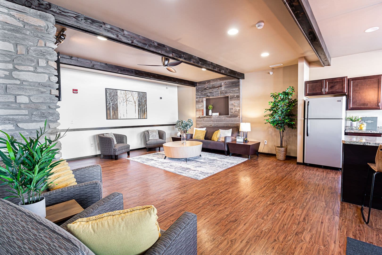 Dickinson Apartment: 1465 Roughrider Blvd