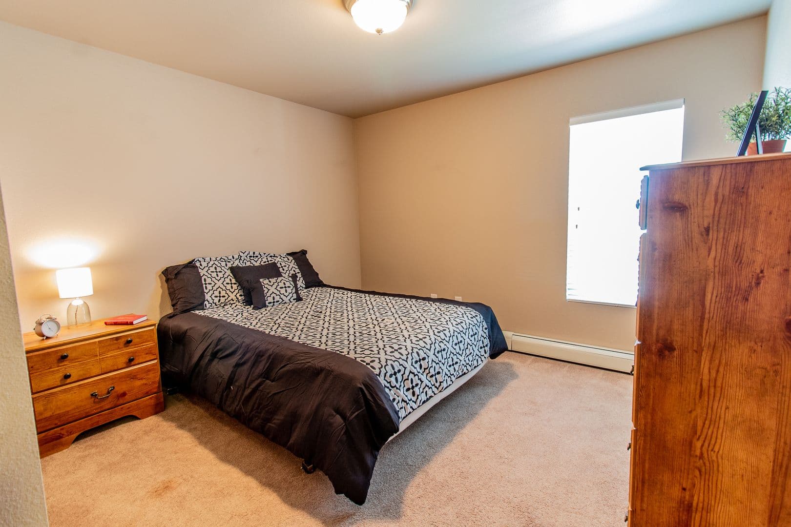 Dickinson Apartment: 1465 Roughrider Blvd
