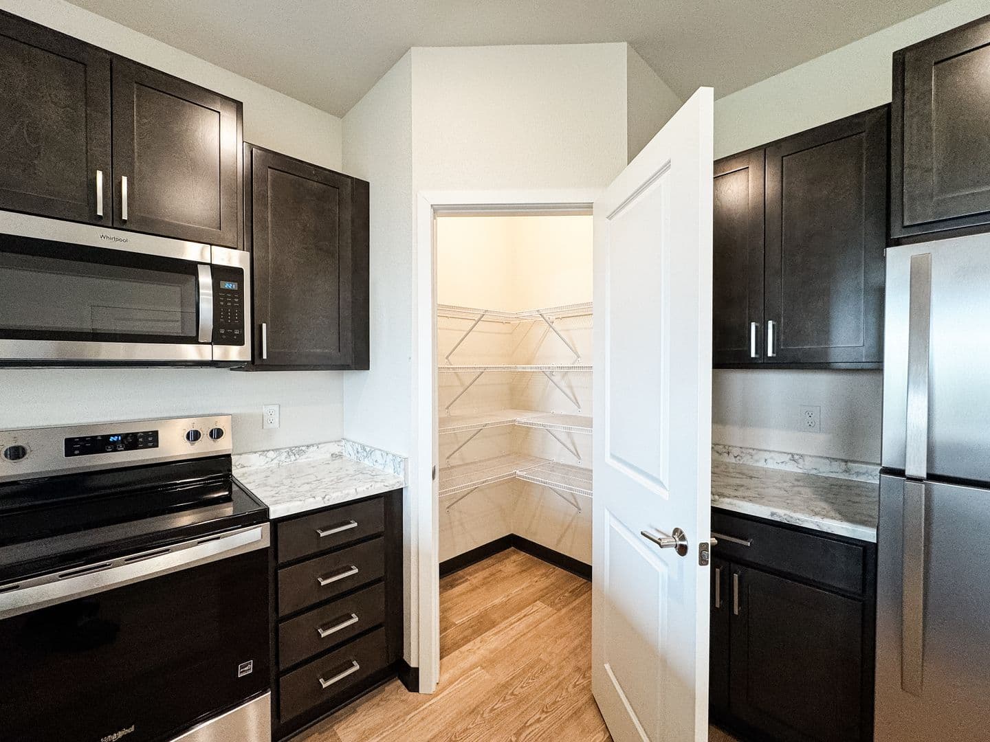 Fargo Apartment: 1758 12th Ave N