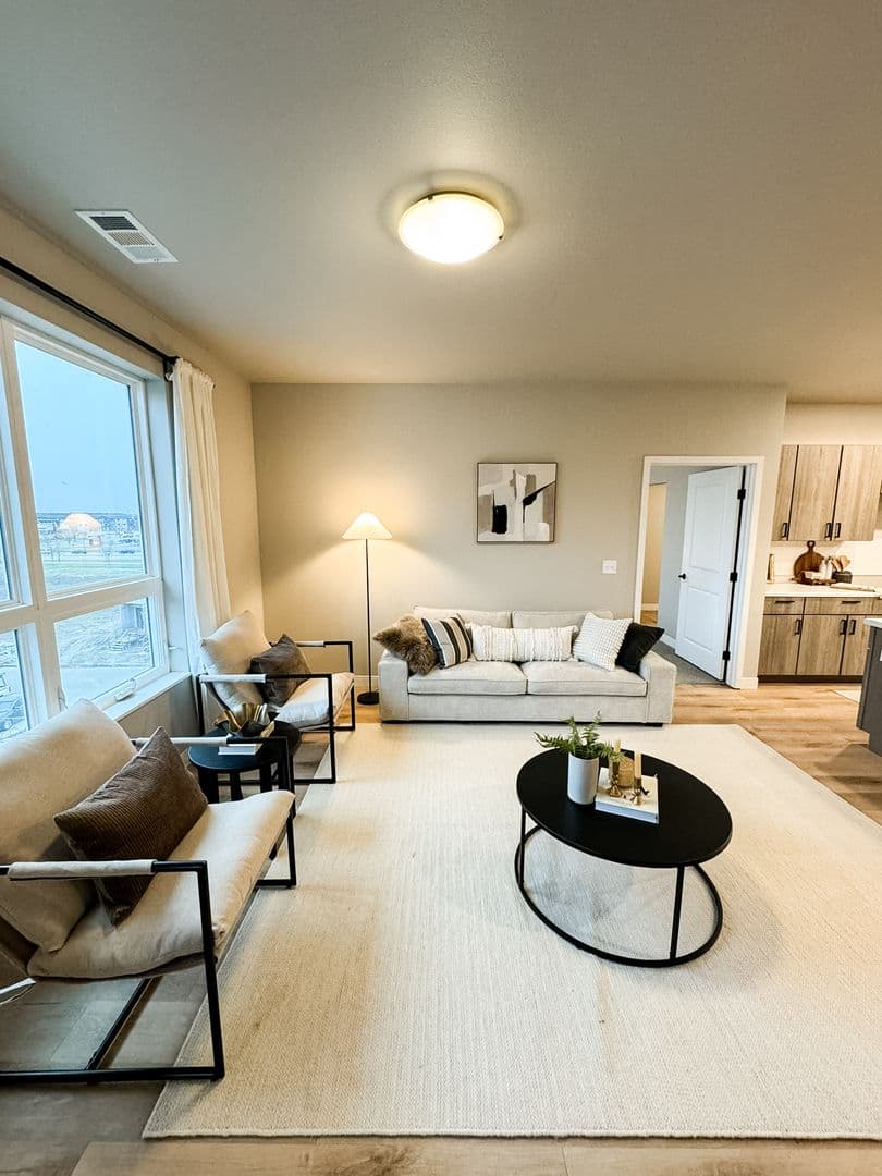 Fargo Apartment: 4400/ 4420 Calico Dr S