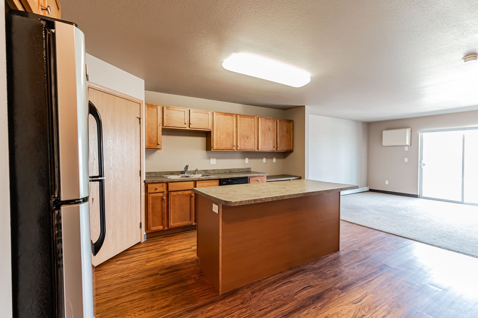 Dickinson Apartment: 1465 Roughrider Blvd