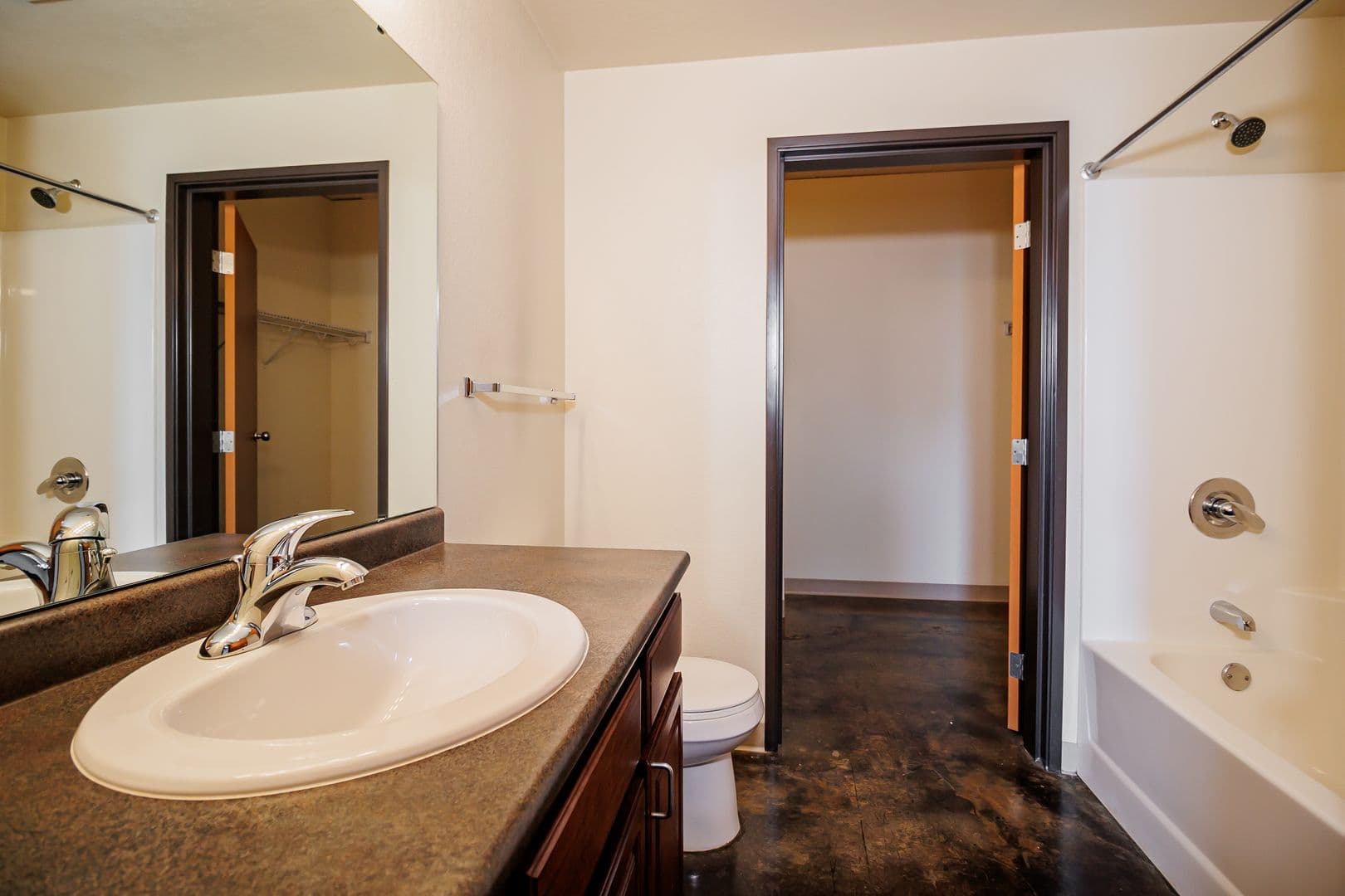Fargo Apartment: 1919 N University Dr