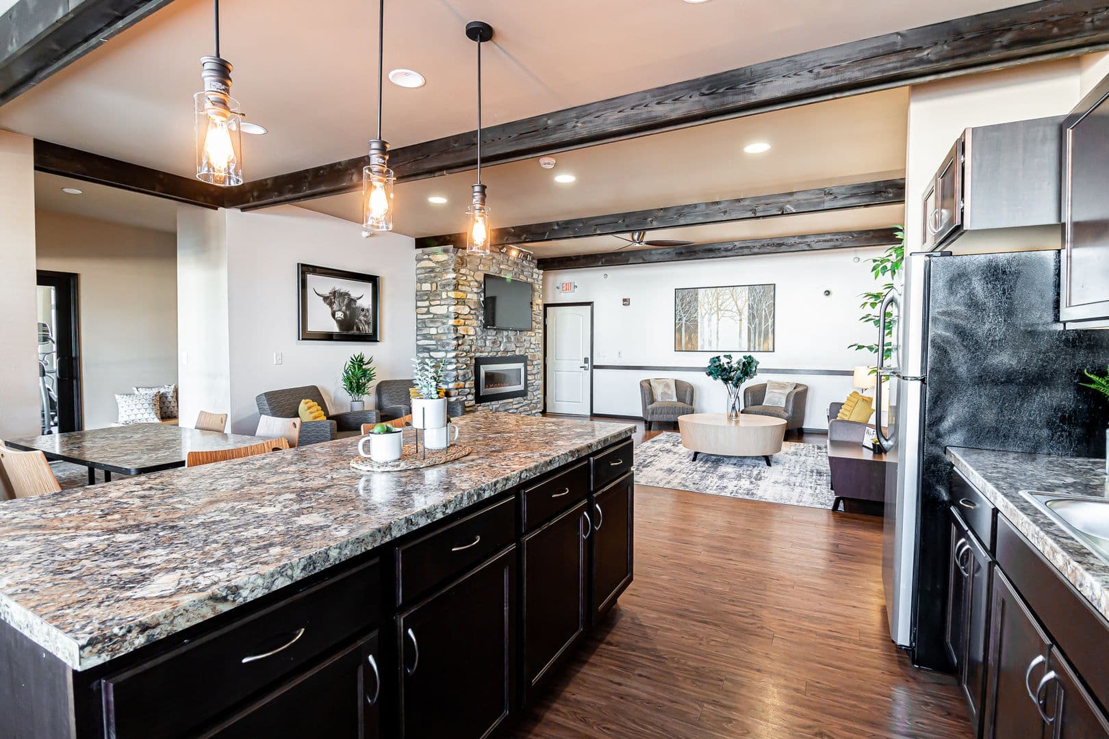 Dickinson Apartment: 1465 Roughrider Blvd