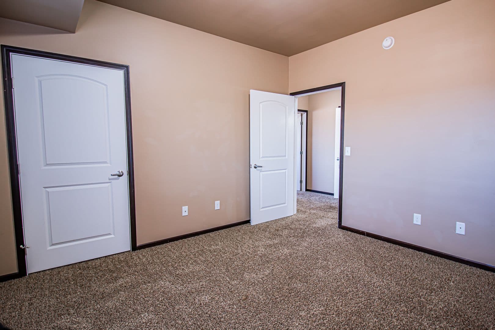 Dickinson Apartment: 1465 Roughrider Blvd