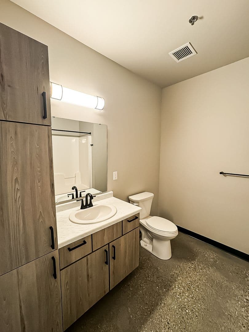 Fargo Apartment: 1919 N University Dr