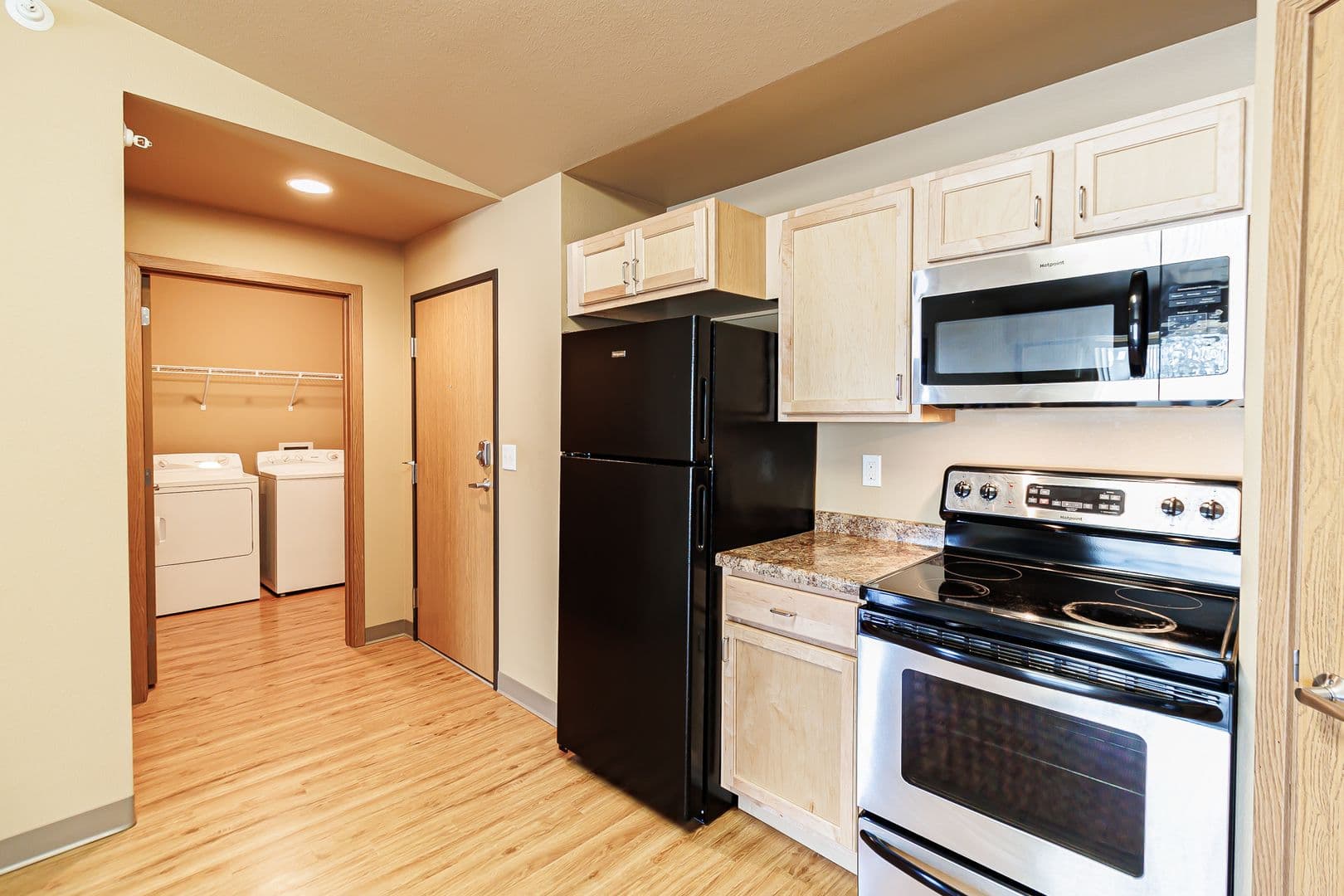 Dickinson Apartment: 4421 12th St W