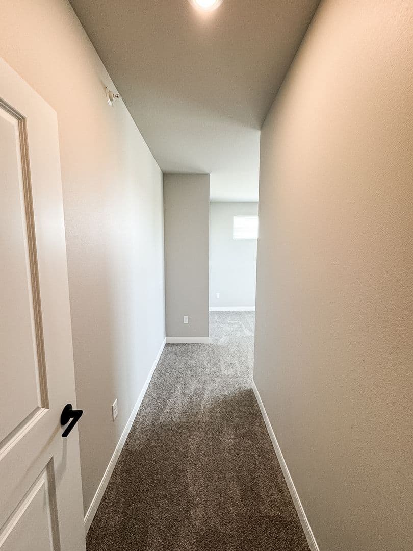 Fargo Apartment: 4400/ 4420 Calico Dr S