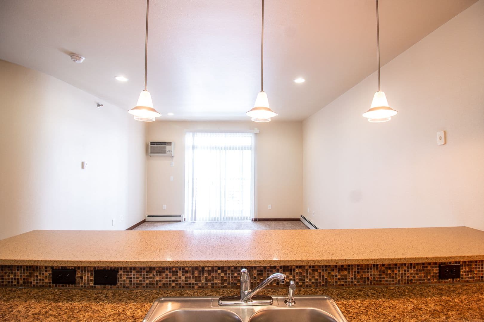 Fargo Apartment: 4400/ 4420 Calico Dr S