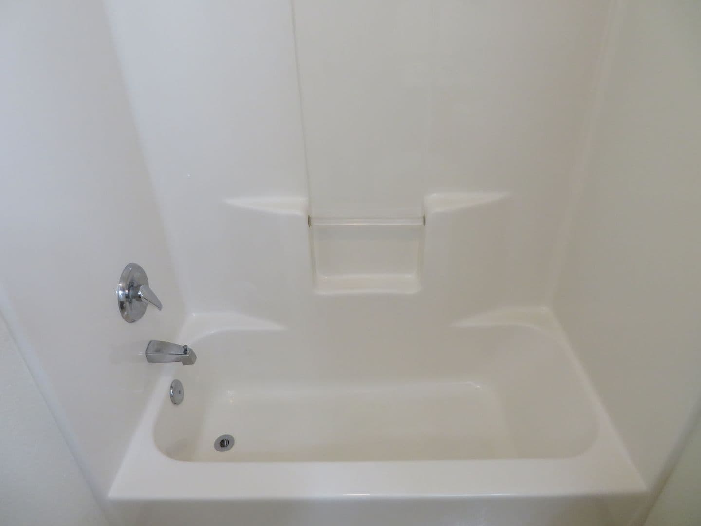 Lomira Apartment: 405 Main Street