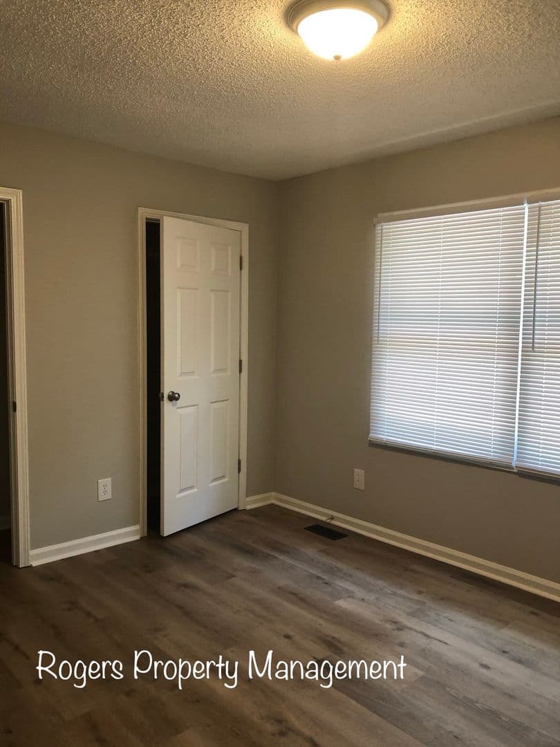 Creedmoor Townhome: 402 Cozart St.