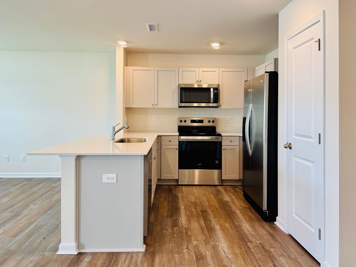 Wendell Townhome: 547 Stream Walk Crossing