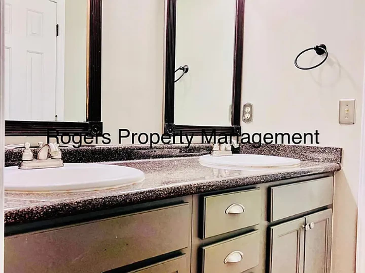 Wake Forest House: 317 Amherst Creek Drive
