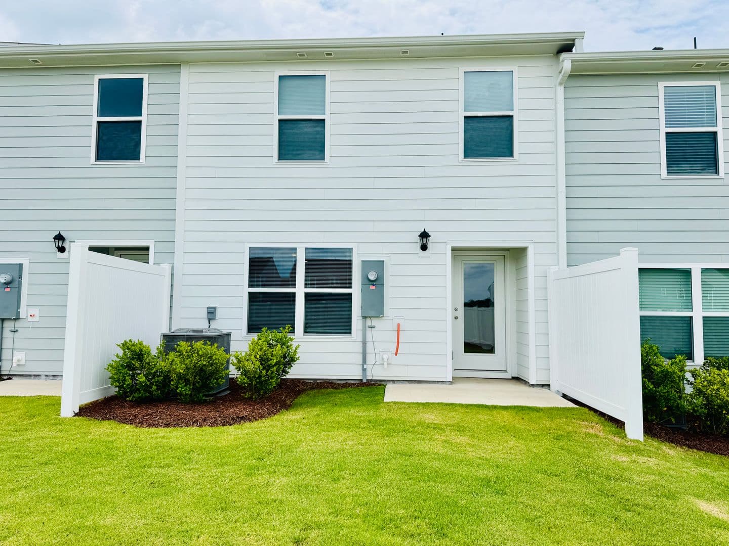 Wendell Townhome: 547 Stream Walk Crossing