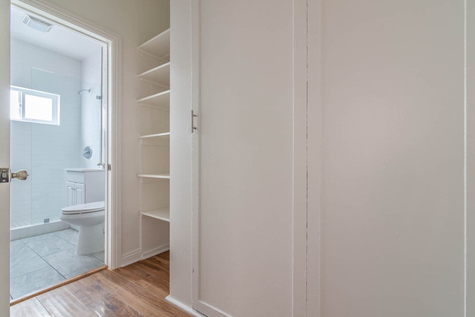 Los Angeles Apartment: 400 N. Coronado Street
