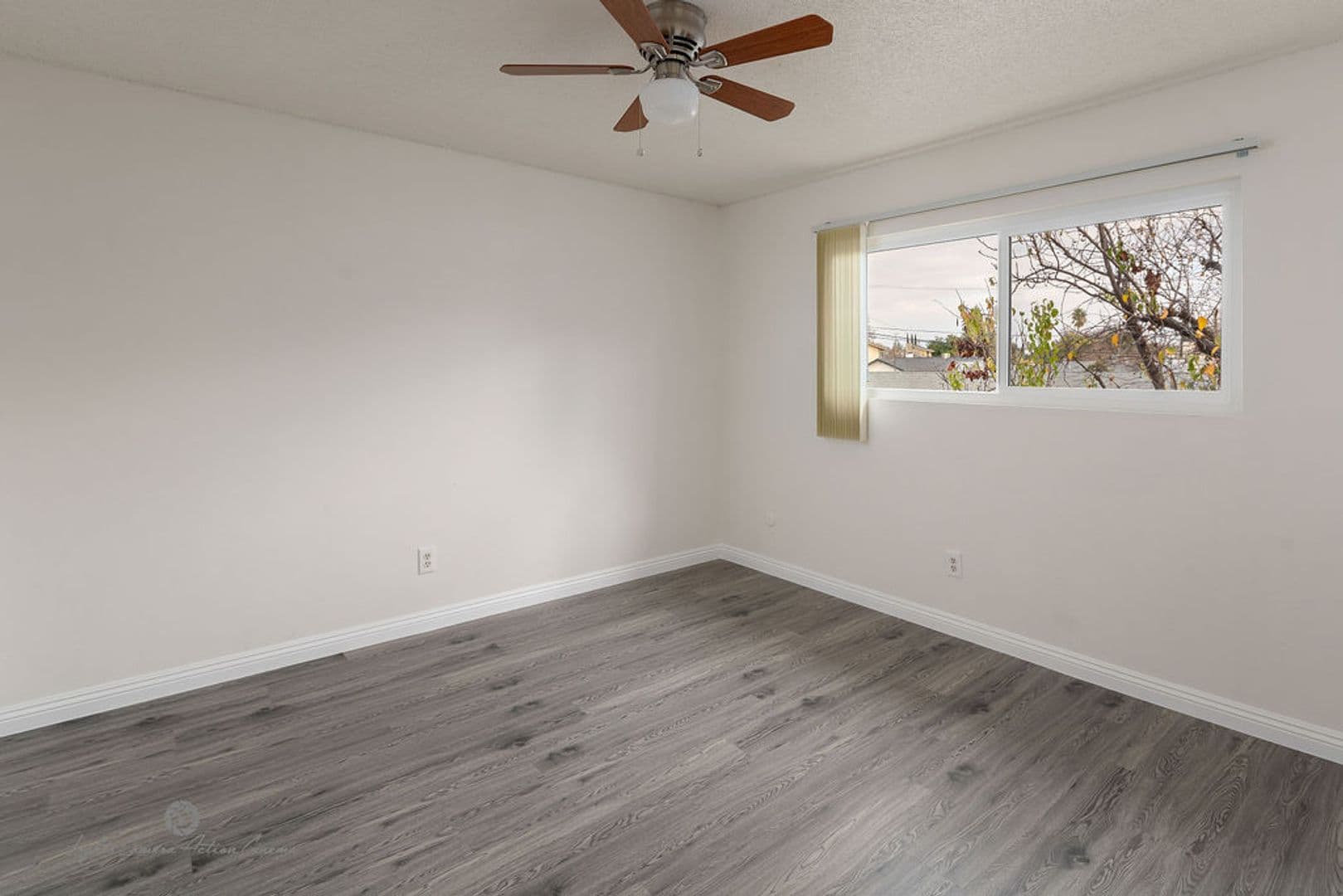 Bakersfield Apartment: 4229-4317 Columbus Street