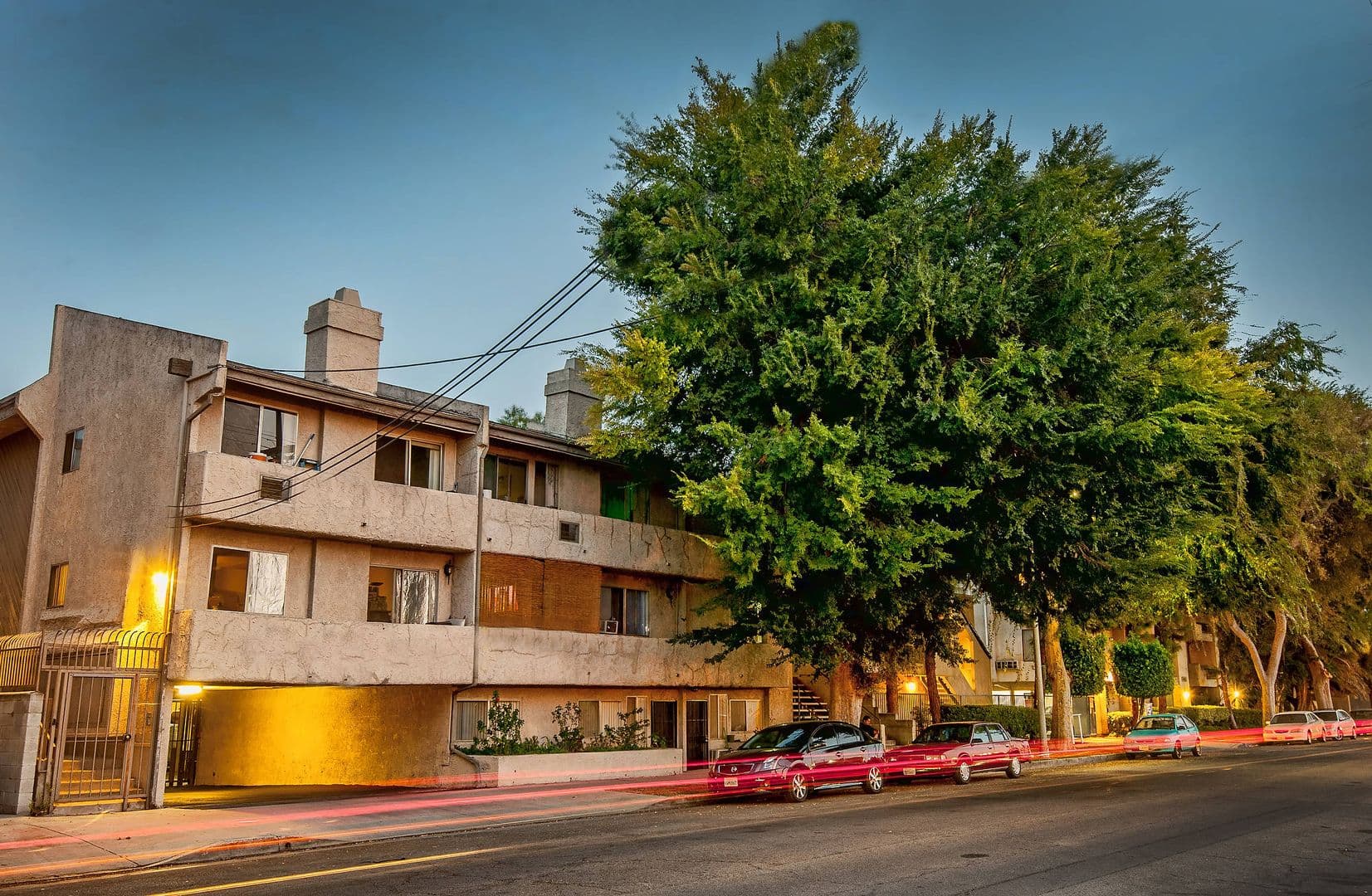 Canoga Park Apartment: 6738 Independence Ave.