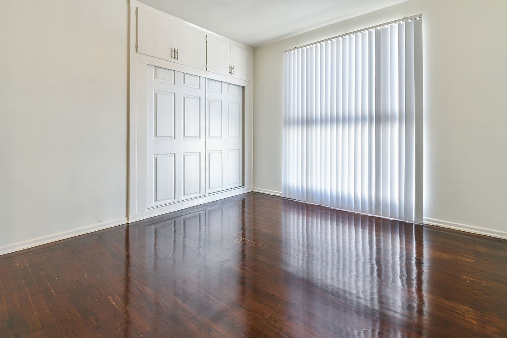 Los Angeles Apartment: 8526 Saturn Street