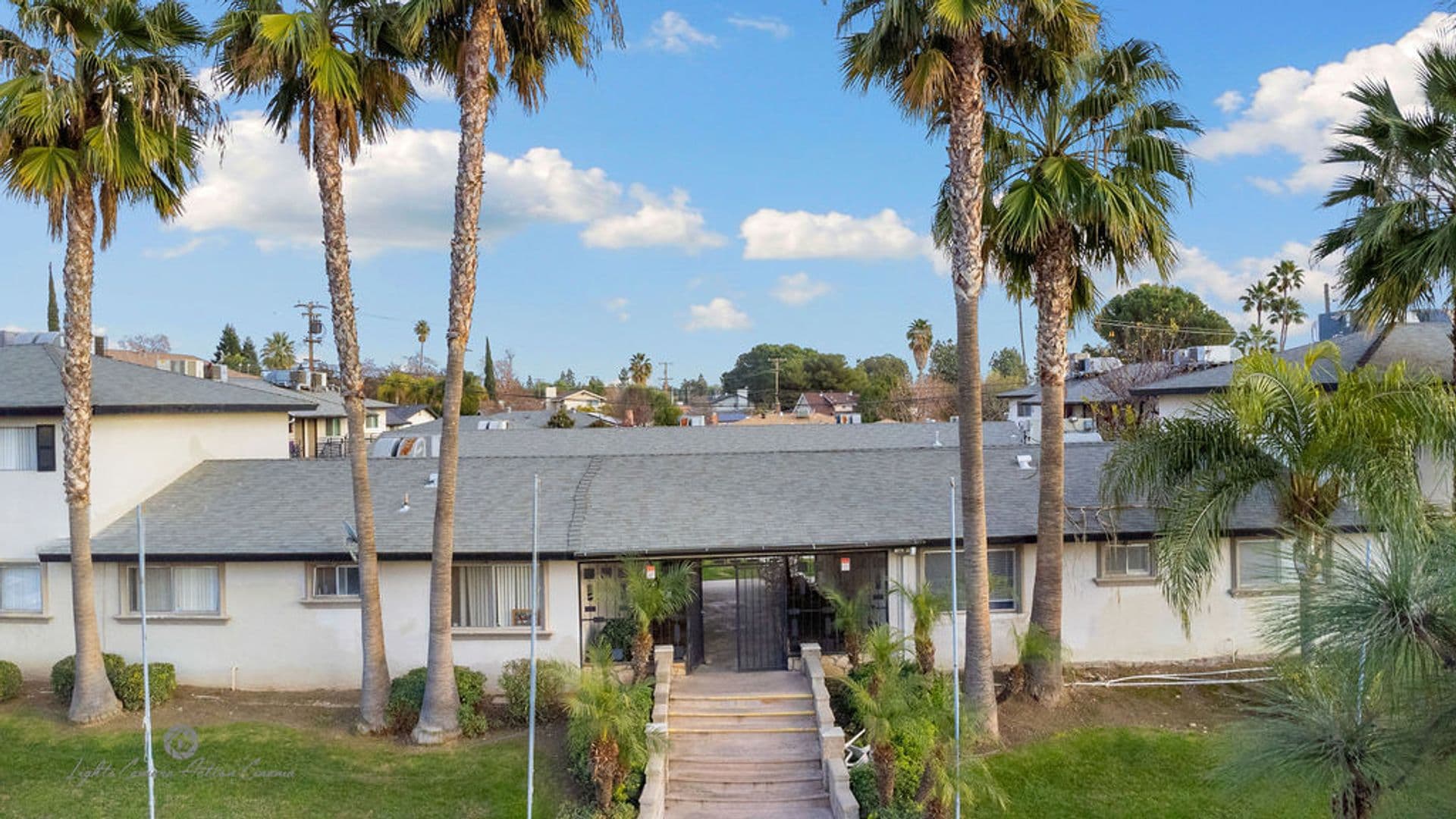 Bakersfield Apartment: 4229-4317 Columbus Street