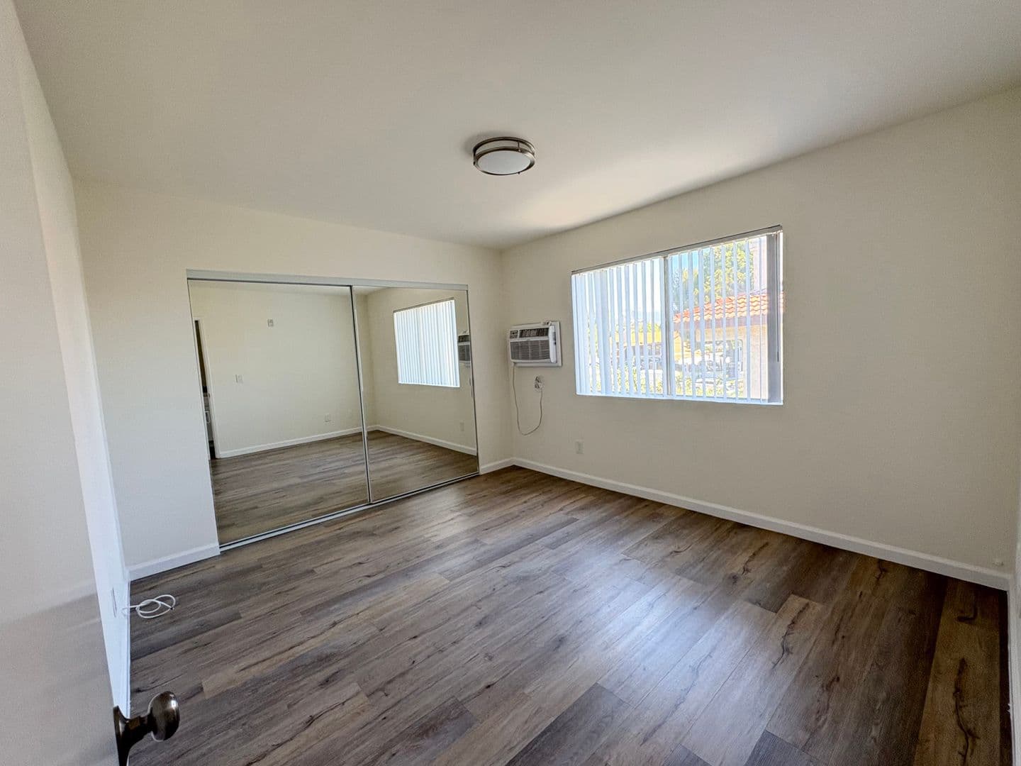 North Hollywood Apartment: 13253 Vanowen St.