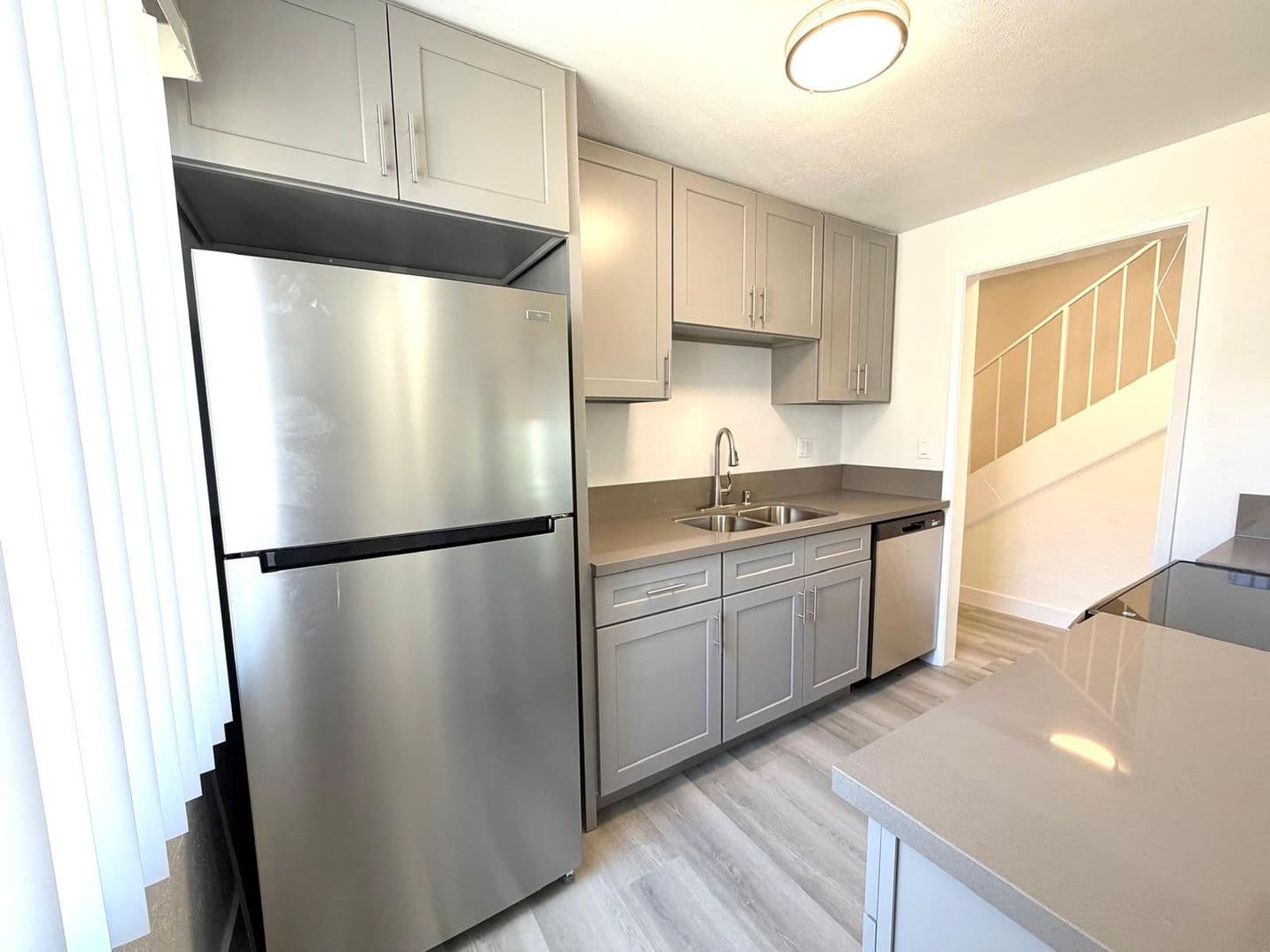 Van Nuys Apartment: 8140 Langdon Avenue