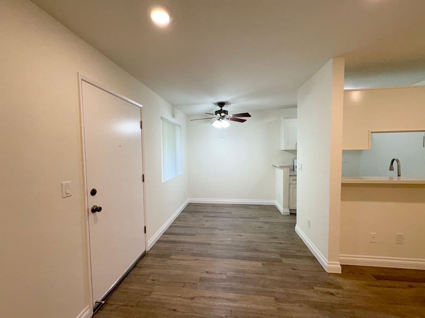 North Hollywood Apartment: 13253 Vanowen St.