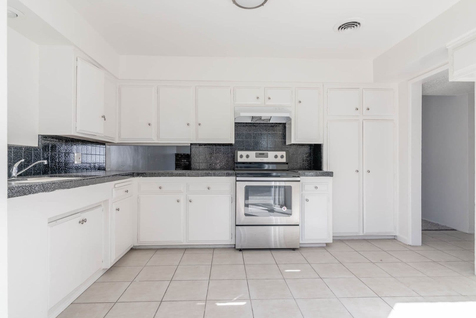 Bakersfield Apartment: 3600-3610 Dana Street