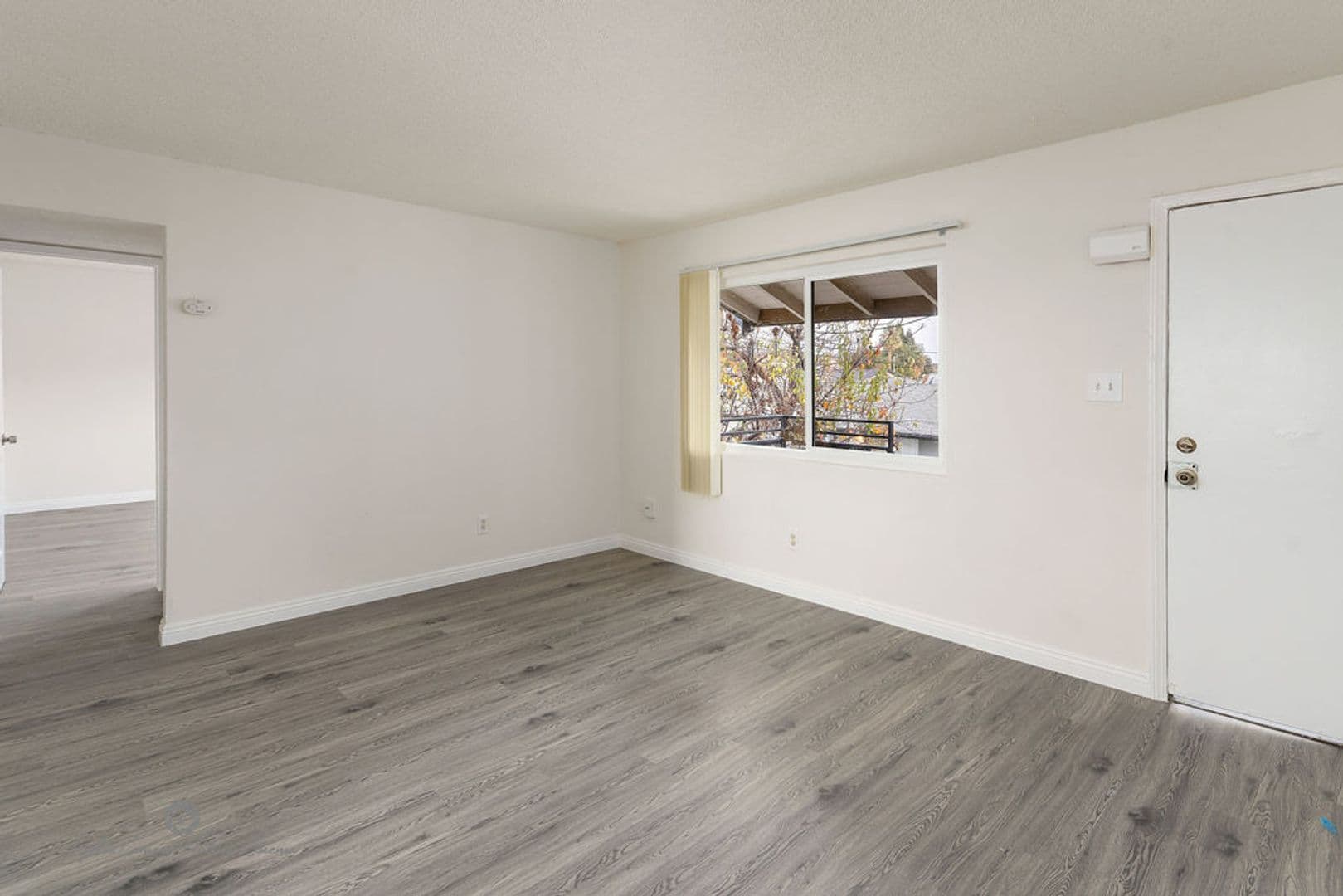 Bakersfield Apartment: 4229-4317 Columbus Street