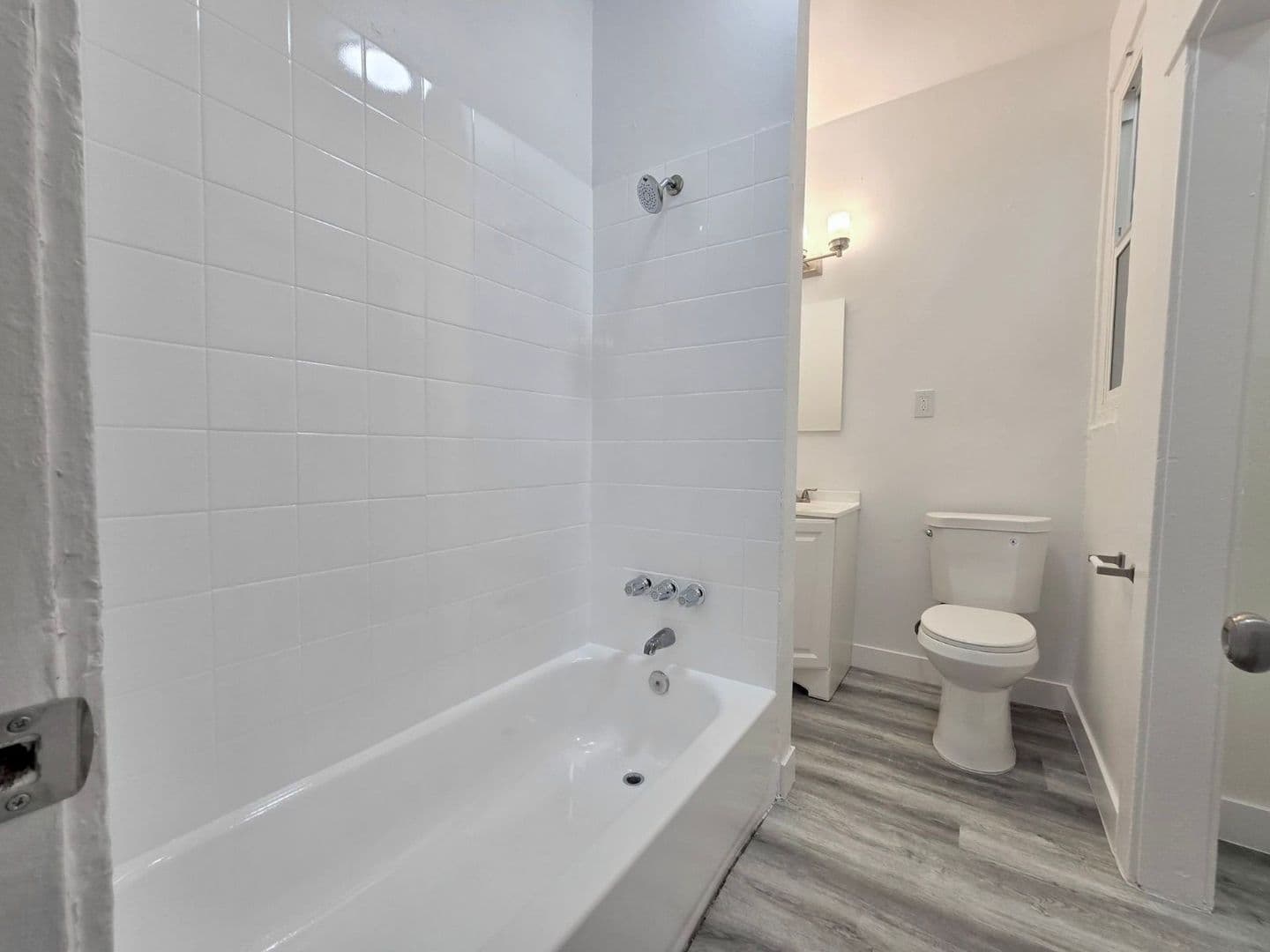 Los Angeles Apartment: 341 South Alvarado