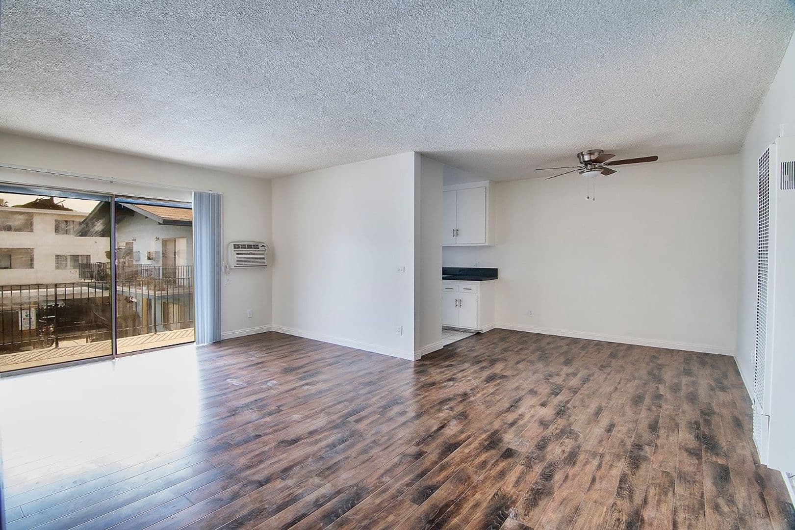 Panorama City Apartment: 8330 Willis Avenue