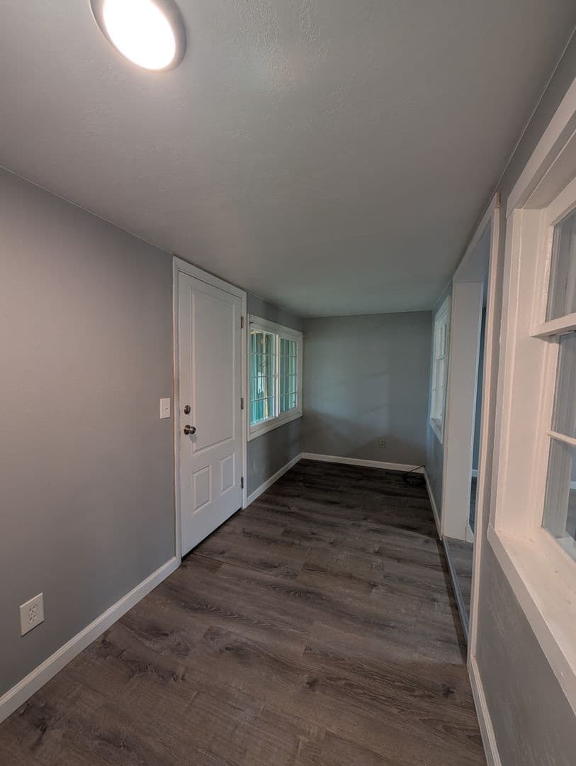 Burley House: 515 Miller Ave