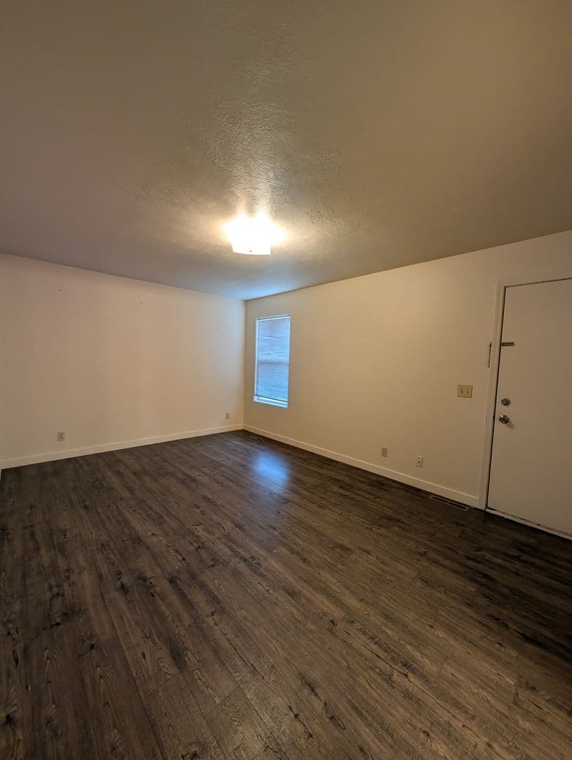 Twin Falls Apartment: 682 Quincy