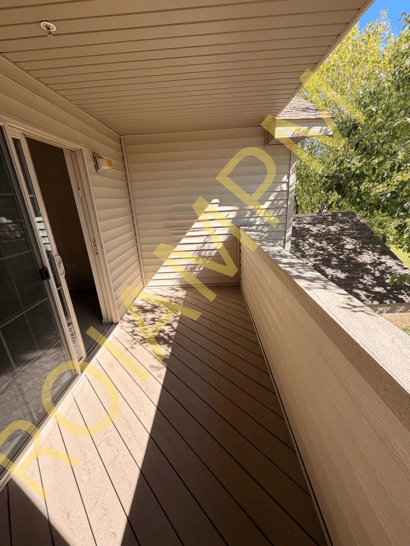 Burley Apartment: 256 W 3rd St