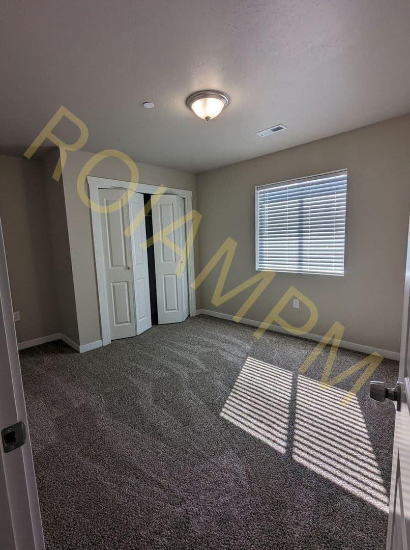 Jerome Apartment: 1215 South Eisenhower Street