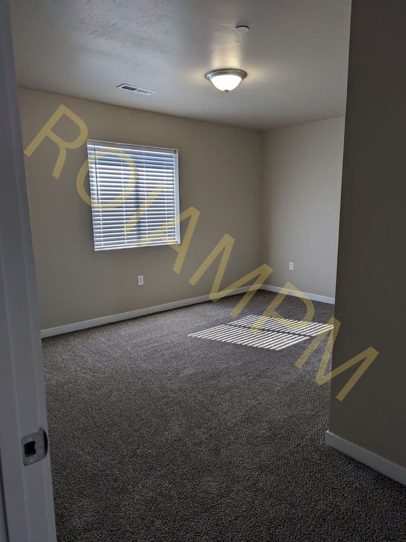 Jerome Apartment: 1215 South Eisenhower Street