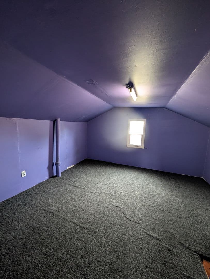 Burley House: 515 Miller Ave