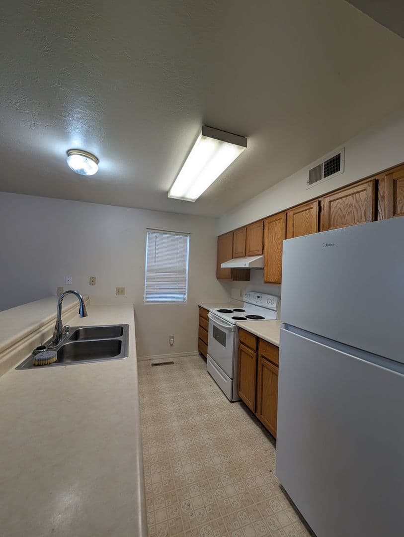 Twin Falls Apartment: 682 Quincy