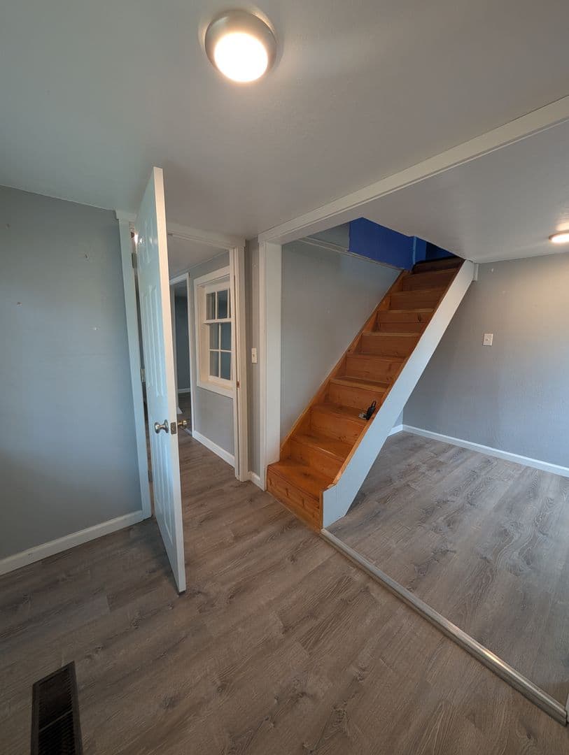 Burley House: 515 Miller Ave