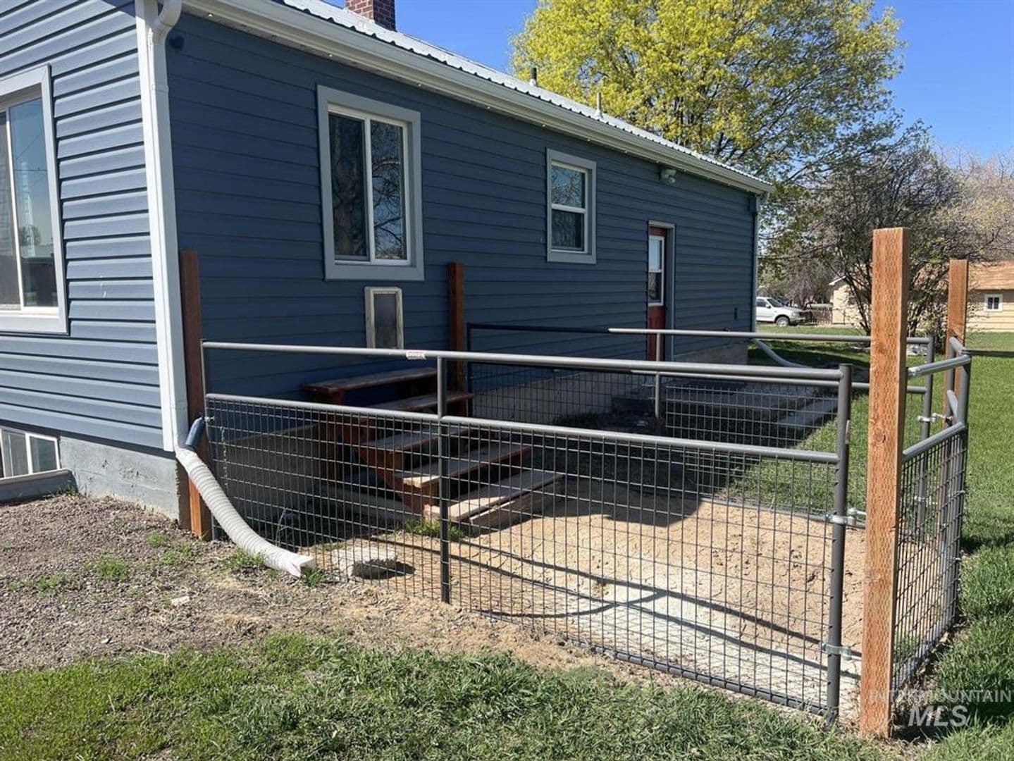 Jerome House: 216 10th Ave E