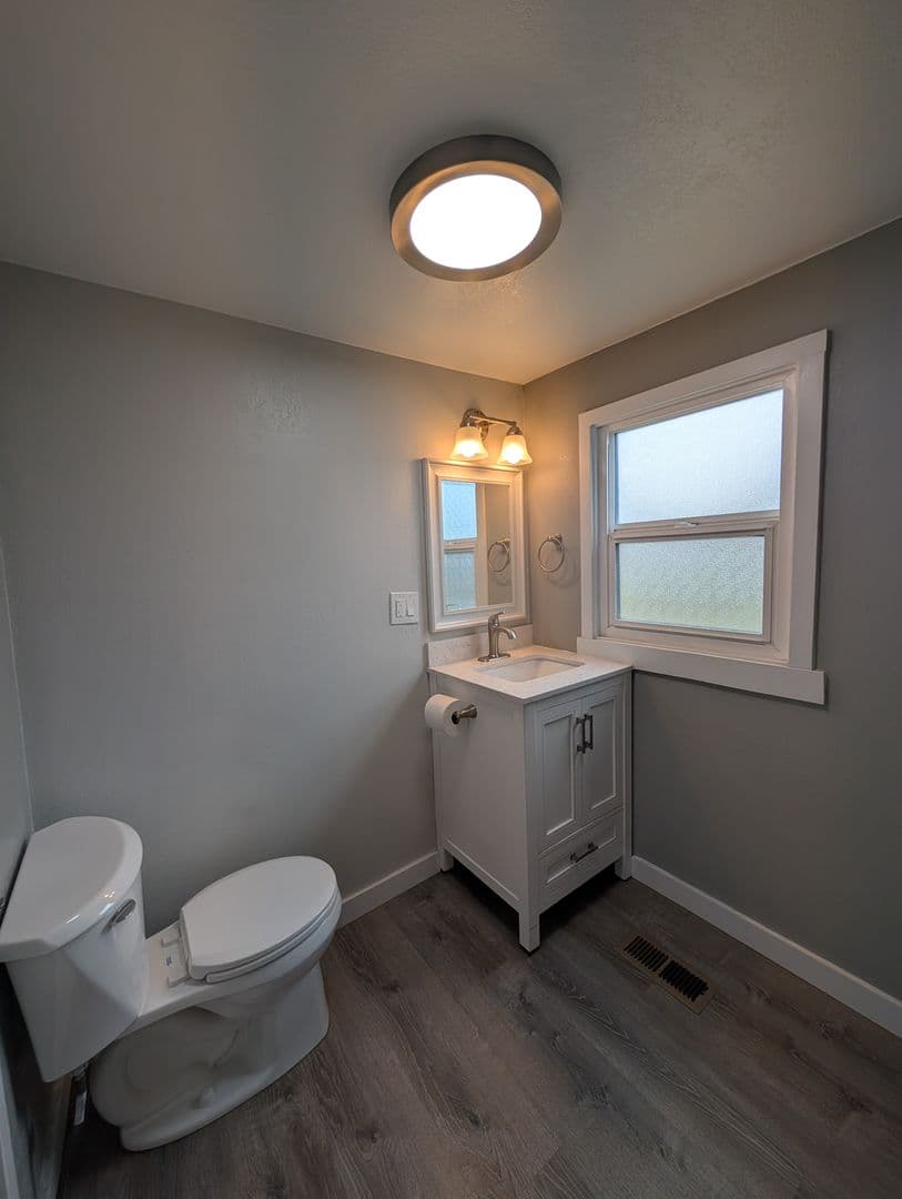 Burley House: 515 Miller Ave