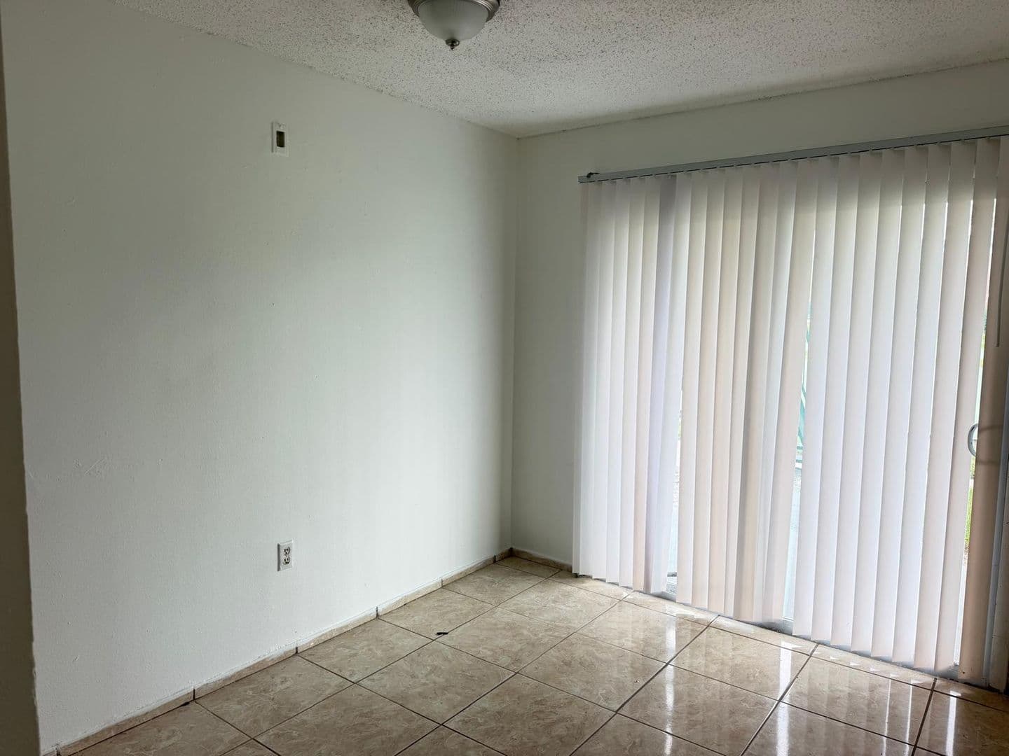 Orlando House: 5325 Curry Ford Rd.