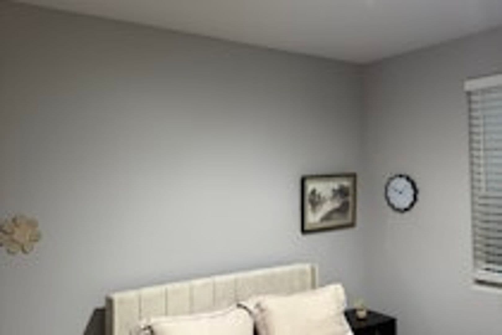 Mesa House: 10013 East Trent Avenue