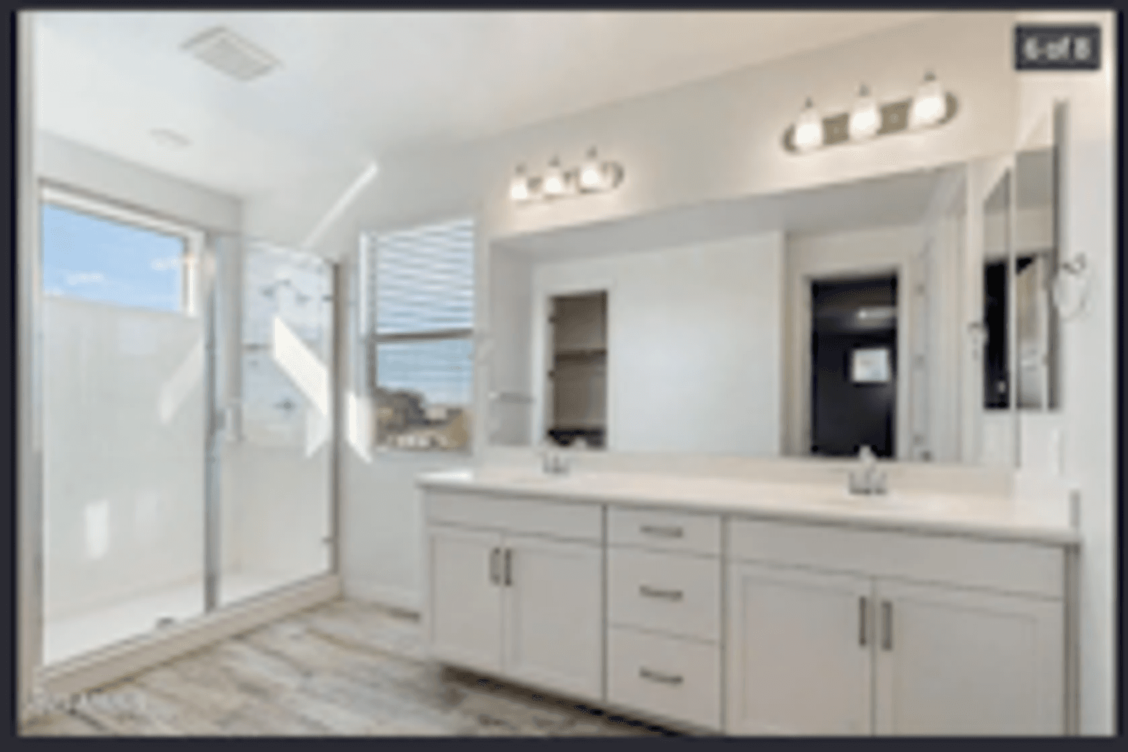 Mesa House: 10013 East Trent Avenue