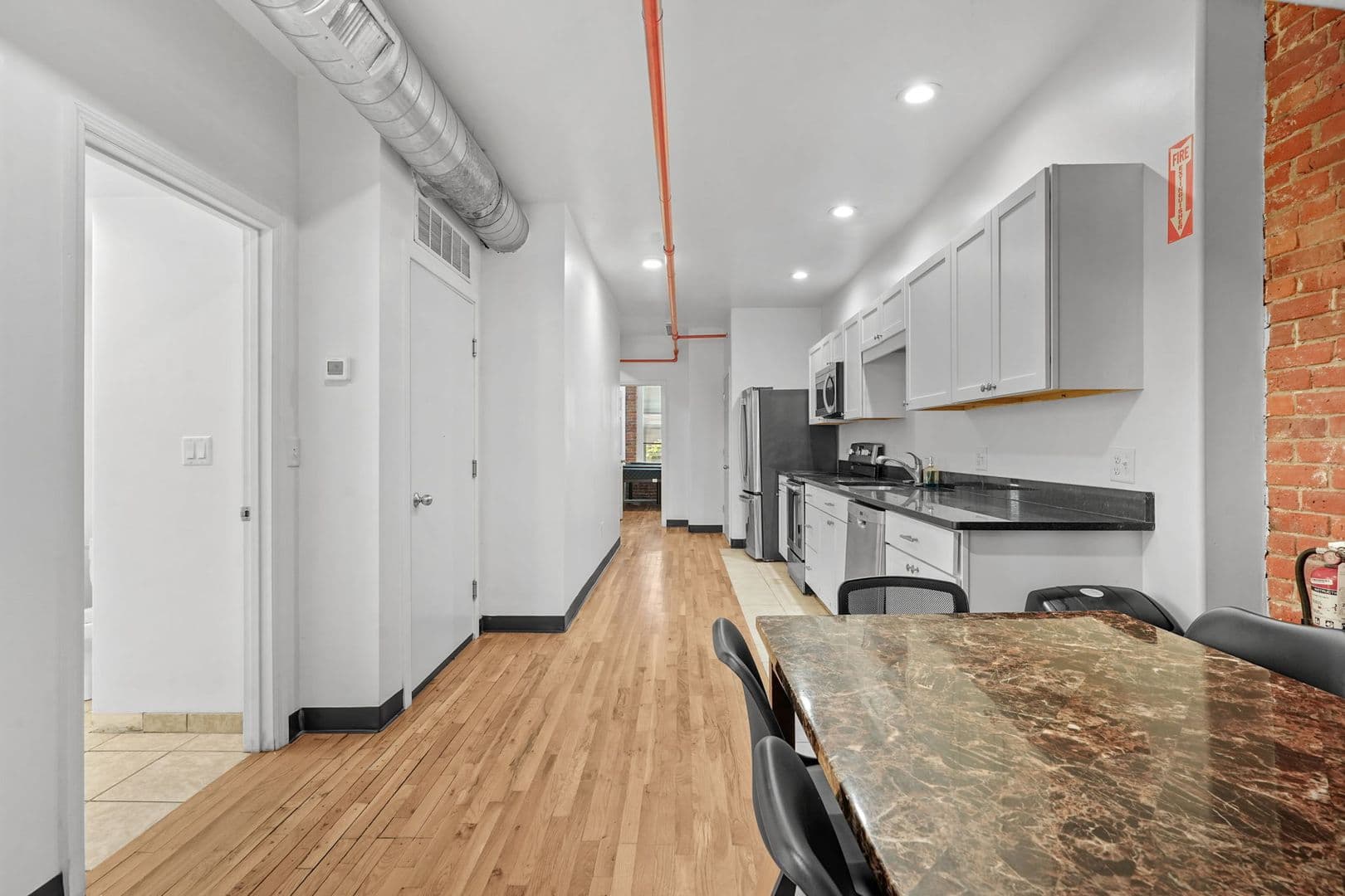 Binghamton Apartment: 215 State St.